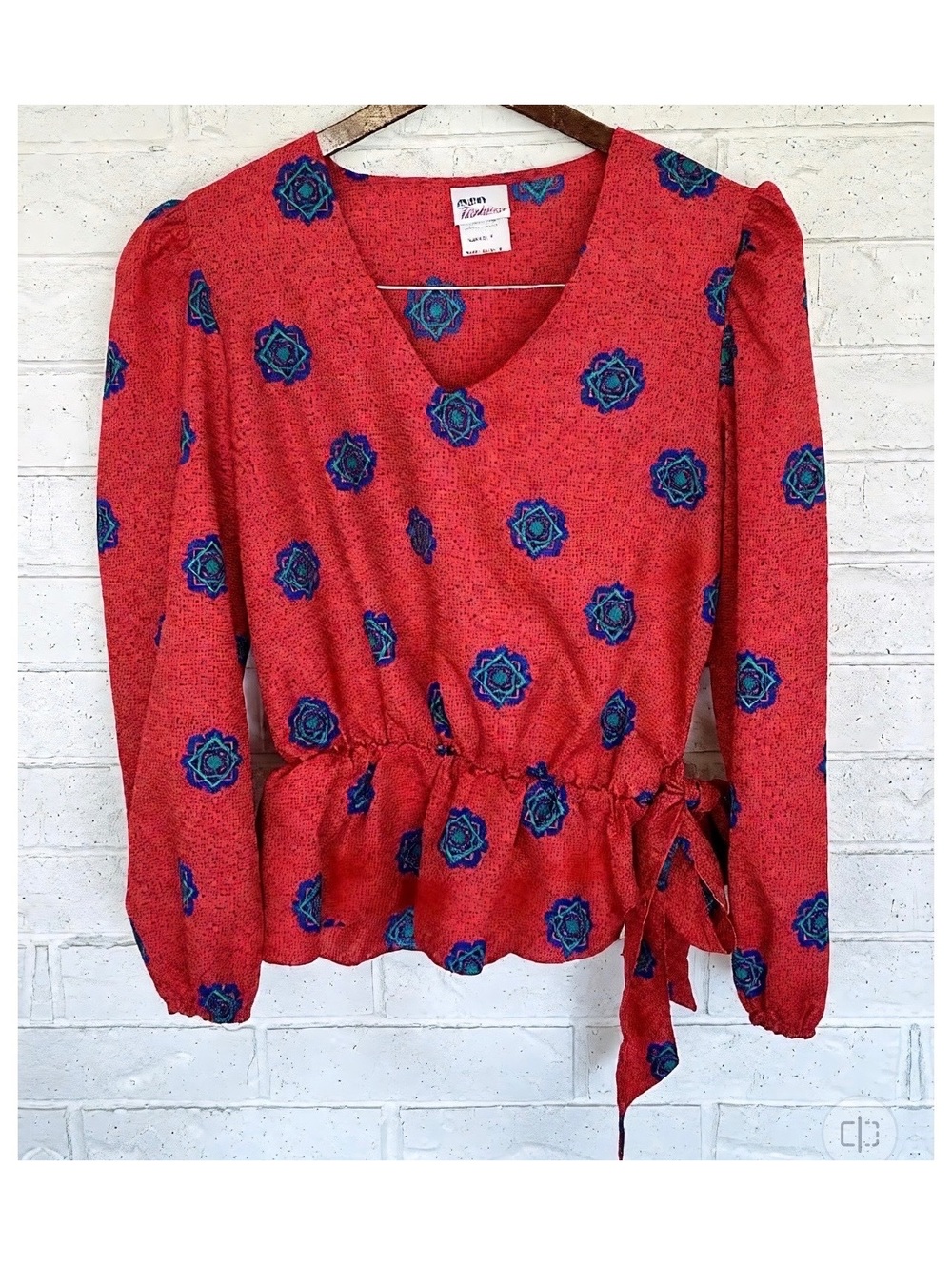Vintage 80s Avon Fashions Red Medallion Long Sleeve Side-Tie Blouse. Size 9/10
